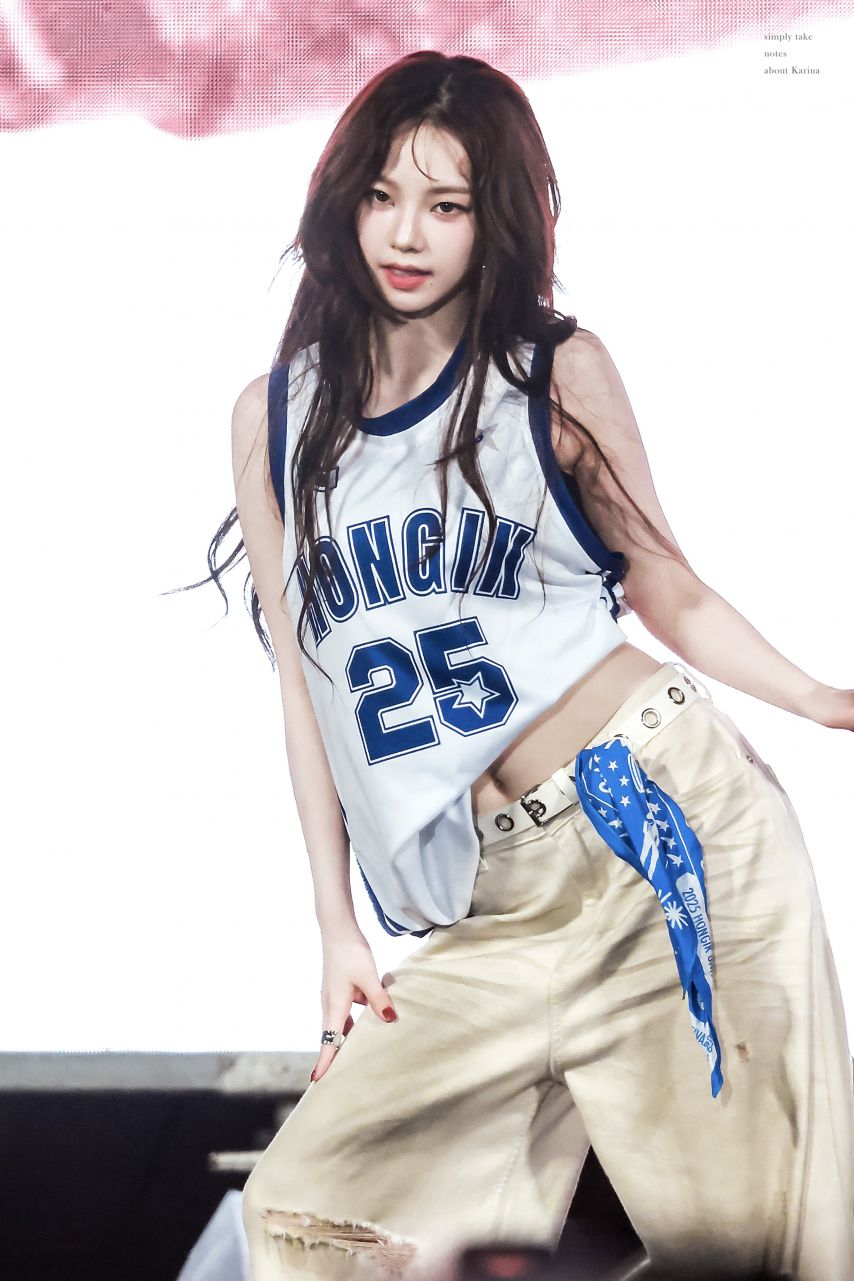에스파 카리나 홍익대1_2.jpg