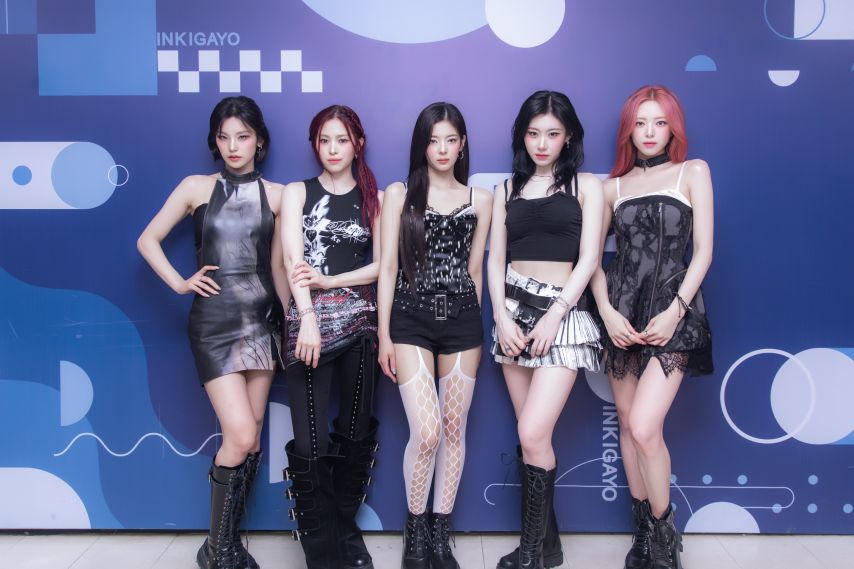 ITZY1_1.jpg