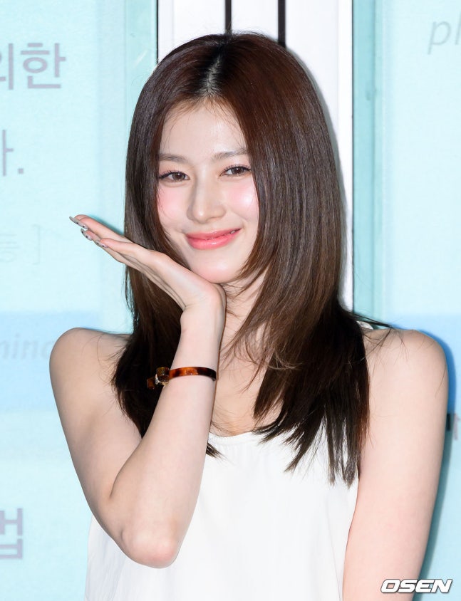 트와이스 사나1_1.jpg