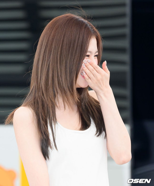 트와이스 사나1_2.jpg