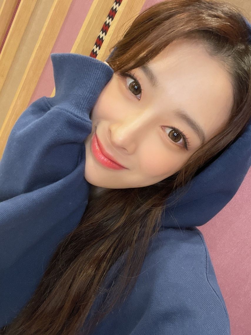 로켓펀치 윤경1_2.jpg