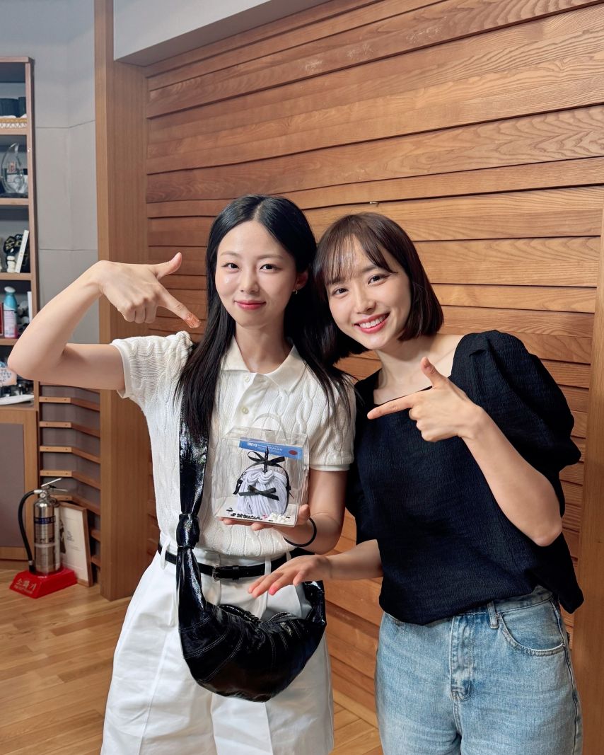 윤태진 with HYNN박혜원2_3.jpg