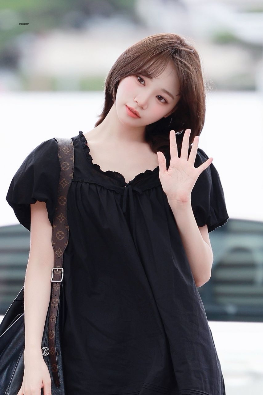 르세라핌 김채원1_3.jpg