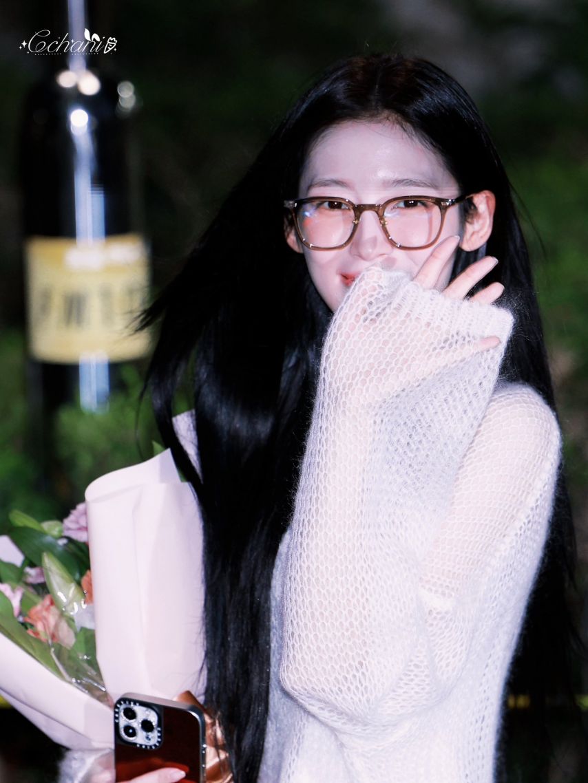 오마이걸 아린1_4.jpg