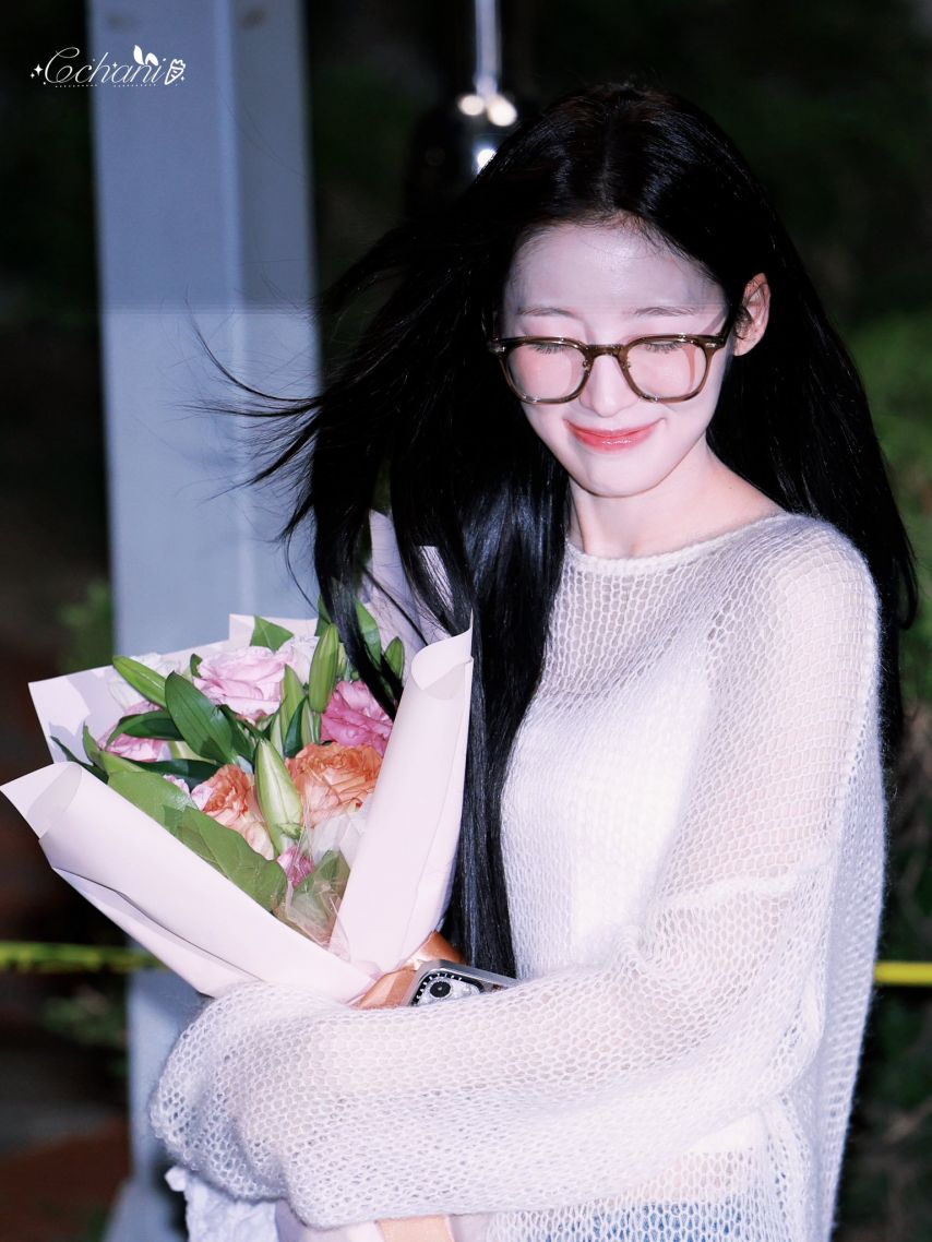 오마이걸 아린1_6.jpg