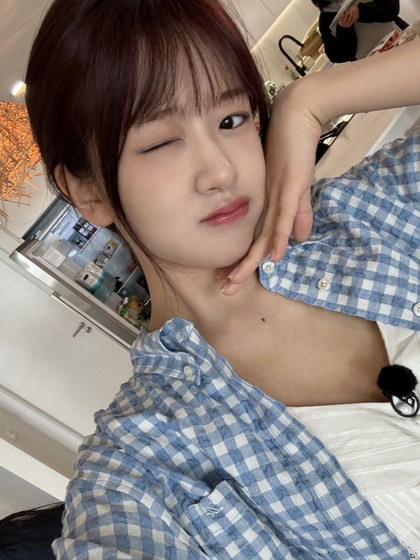 아이브 안유진1_2.jpg
