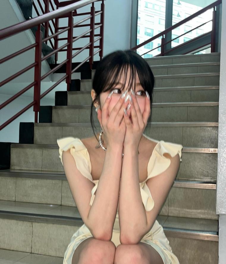프로미스나인 백지헌1_4.jpg