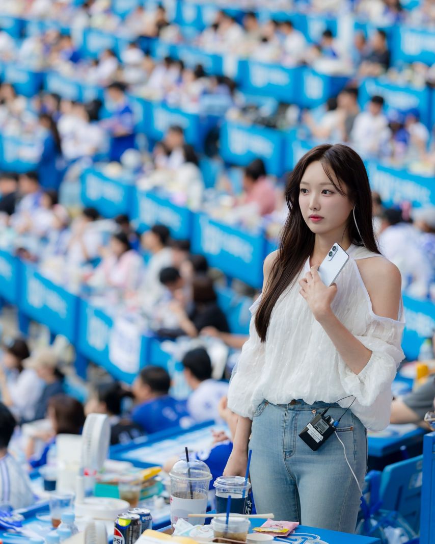 김세연 아나운서1_4.jpg