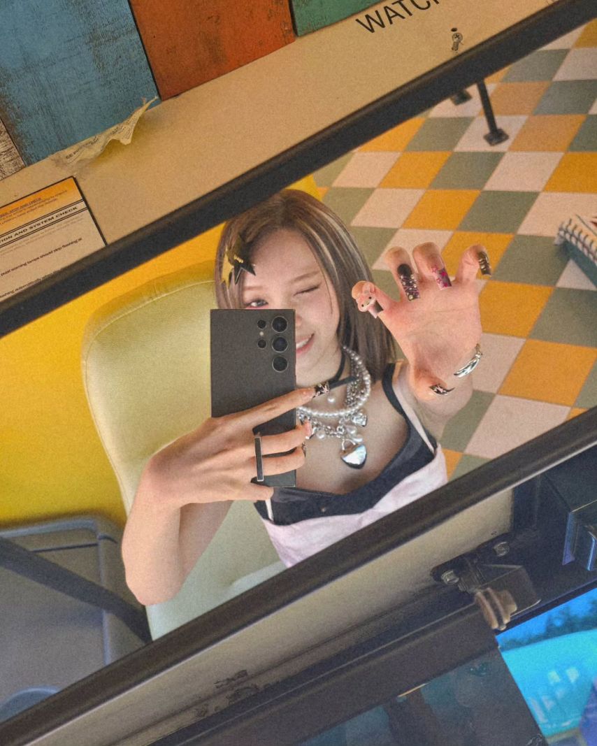 르세라핌 김채원,홍은채1_3.jpg