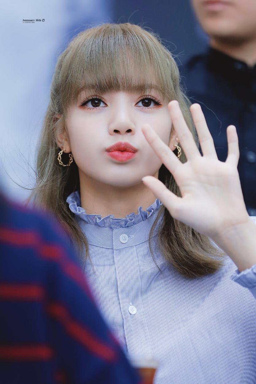 블랙핑크 리사2_1.png.jpg