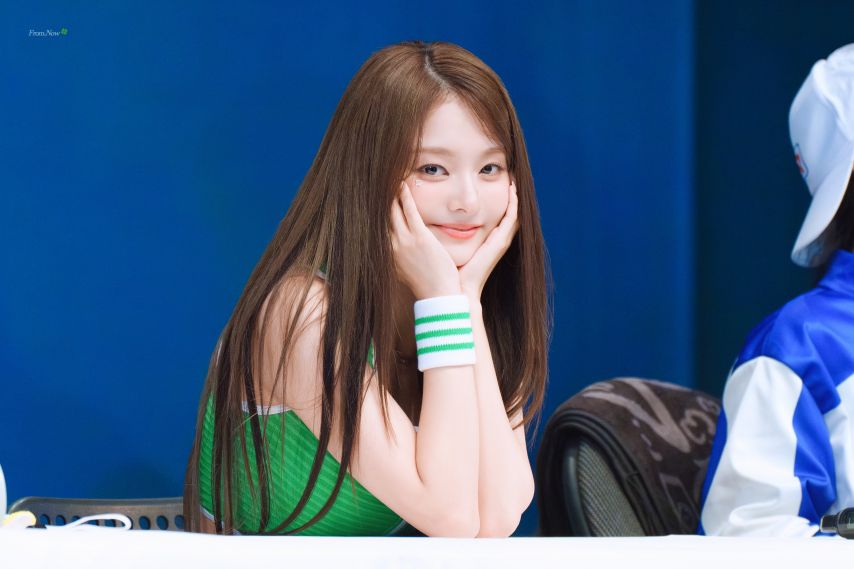 프로미스나인 이나경2_5.jpg