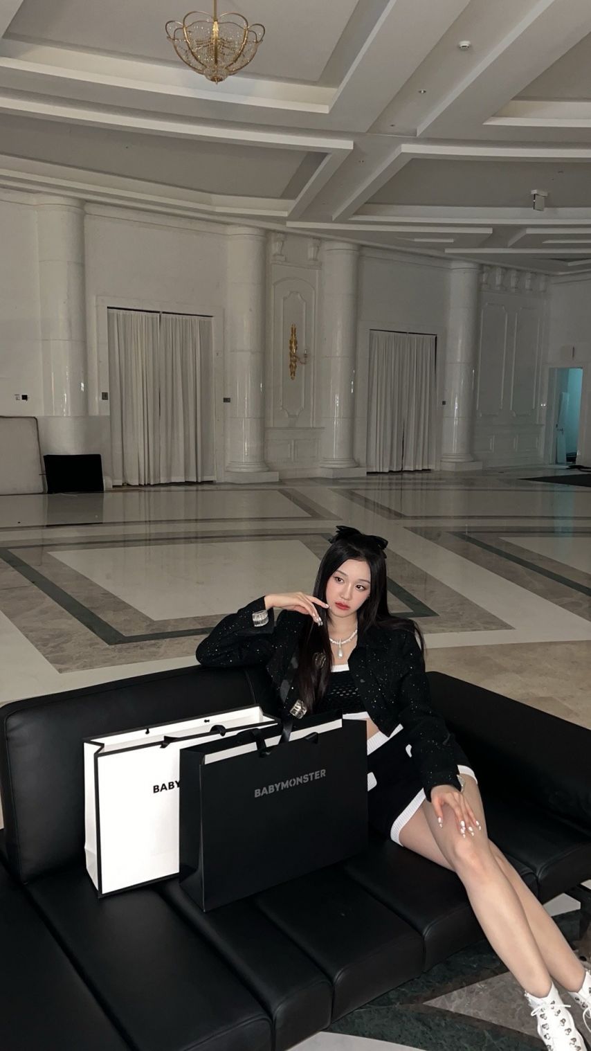 베이비몬스터 파리타1_1.jpg