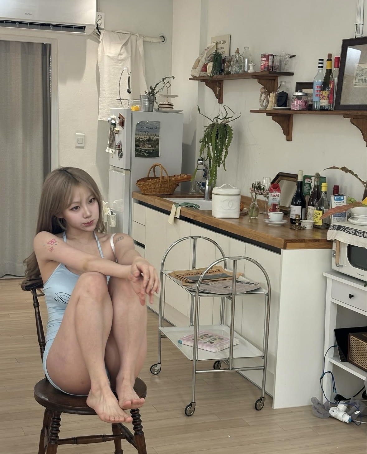 기무세딘 맨발_51368_2.jpg
