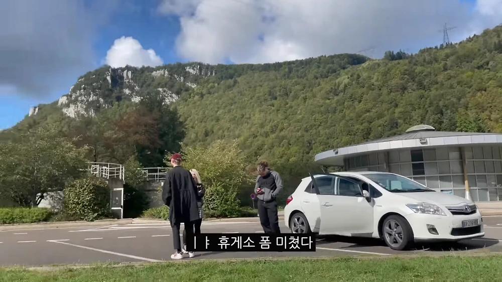 K패치 완료한 프랑스 누나3.webp.jpg