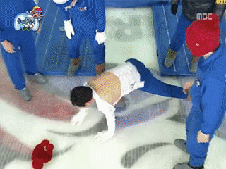 8E0E5B22-DC6E-4915-A0AA-54447AE0EBA7.gif