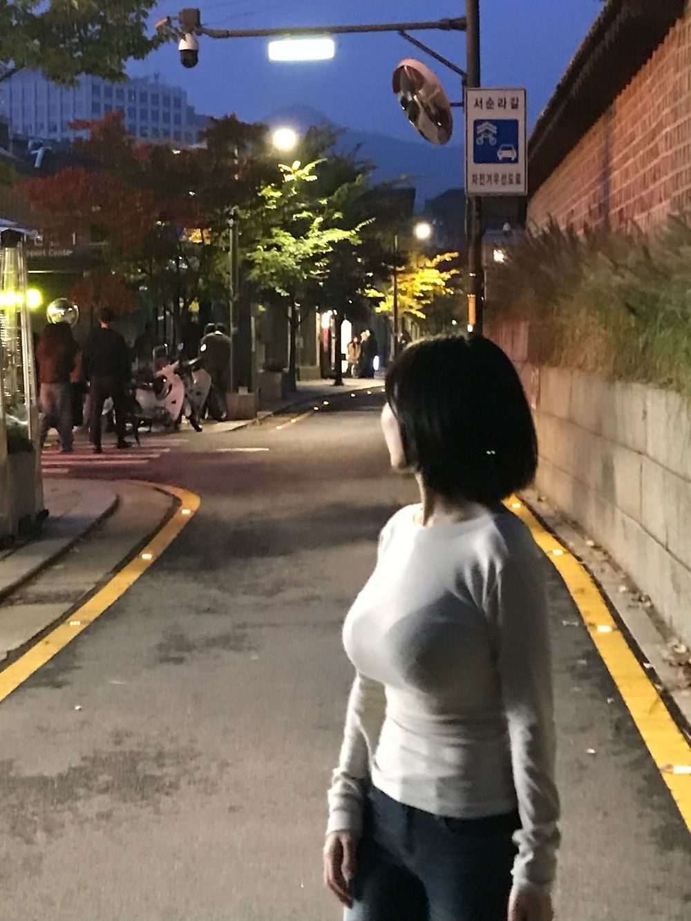 흰티에 청바지5.jpg